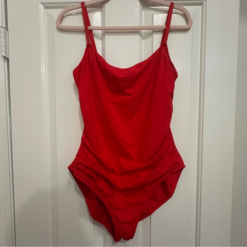 La Blanca Red Classic One Piece Swimsuit